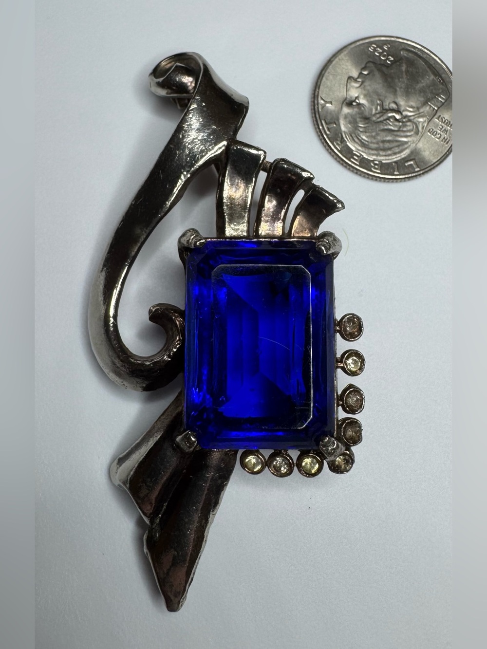 Vintage Silver Tone and Blue Glass Cabachon Brooch